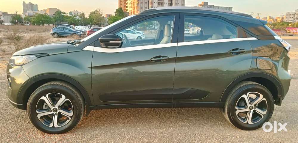 Tata Nexon, 2022, Petrol