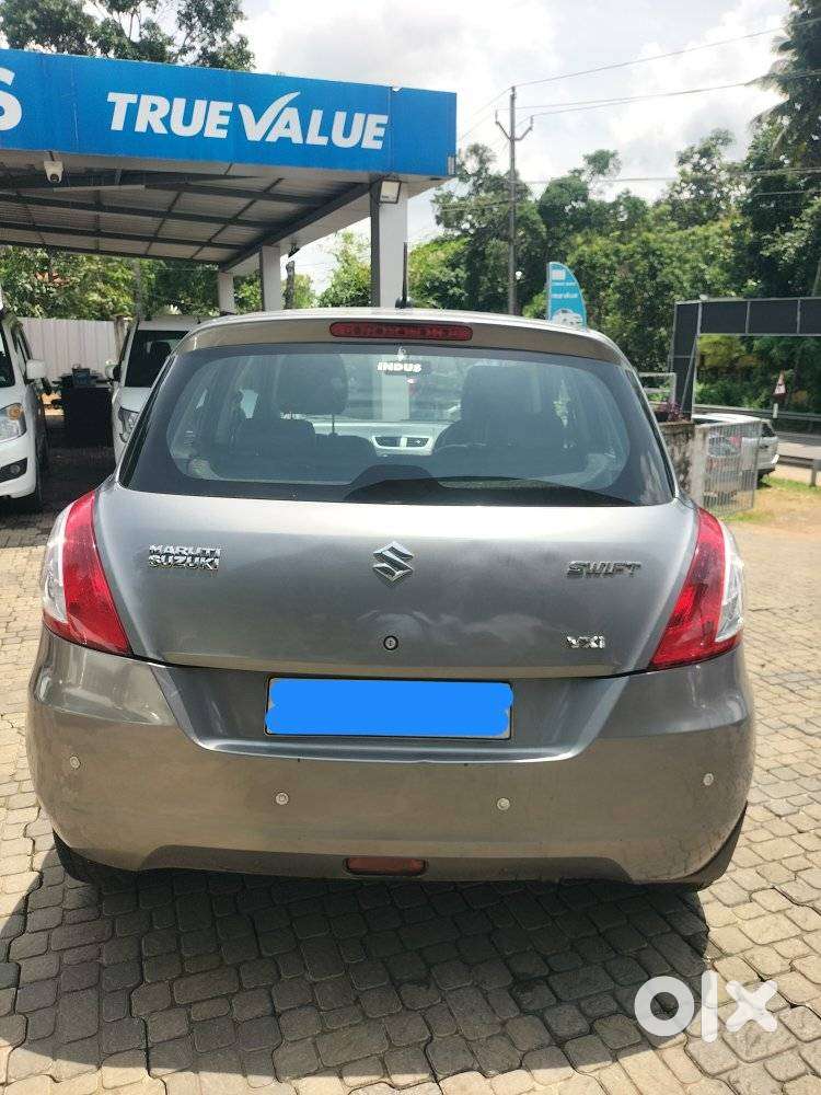 Maruti Suzuki Swift Vxi + Manual, 2012, Petrol