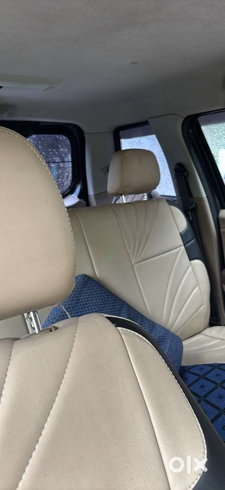 Mahindra Tuv 300 2017