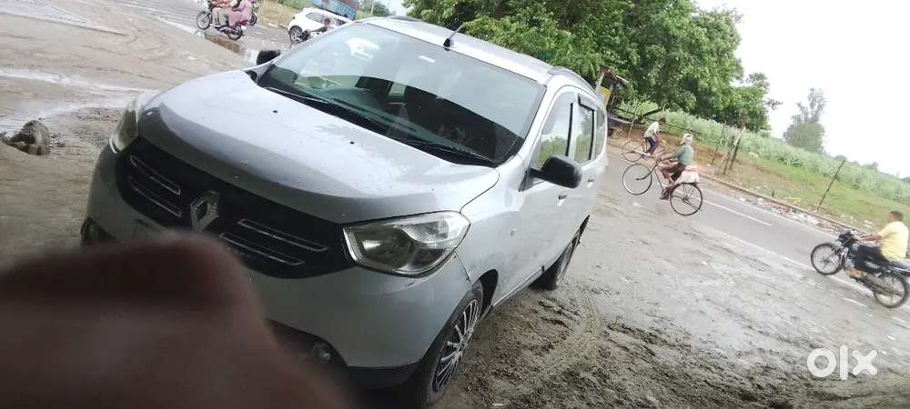 Renault Lodgy Rxl 7 Seater 2017
