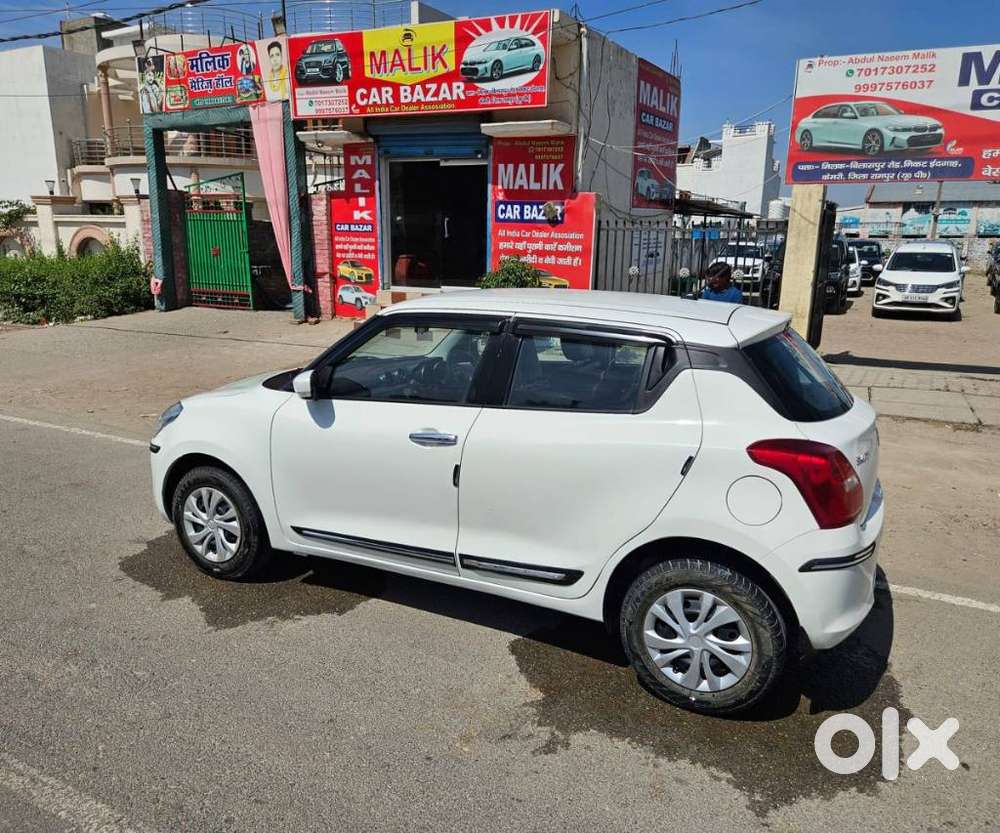 Maruti Suzuki Swift Vxi + Manual, 2022, Petrol