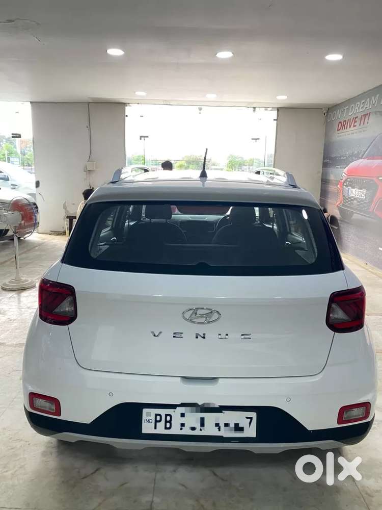 Hyundai Venue S 1.2 Petrol, 2022, Petrol