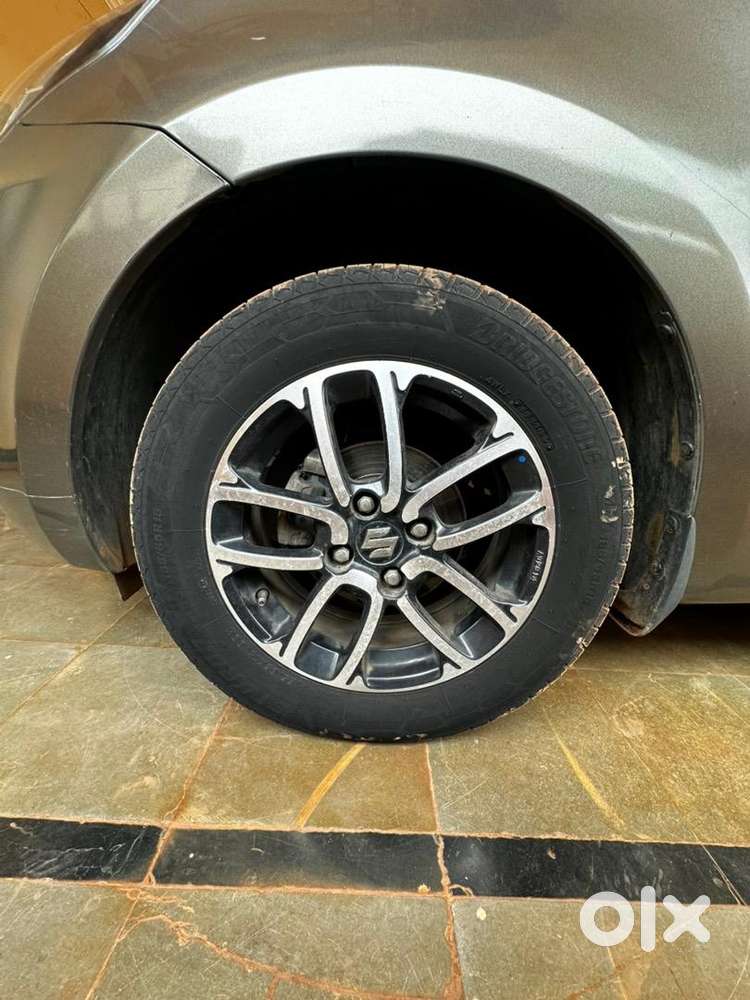 Maruti Suzuki Swift Zxi Plus  2018 Petrol Well Maintained