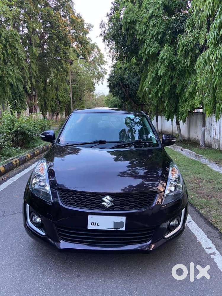 Maruti Suzuki Swift Vxi 1.2 Abs Bs-iv, 2016, Petrol