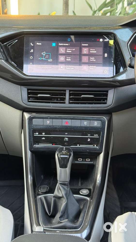 Volkswagen Taigun 1.0 Tsi Highline At, 2023, Petrol