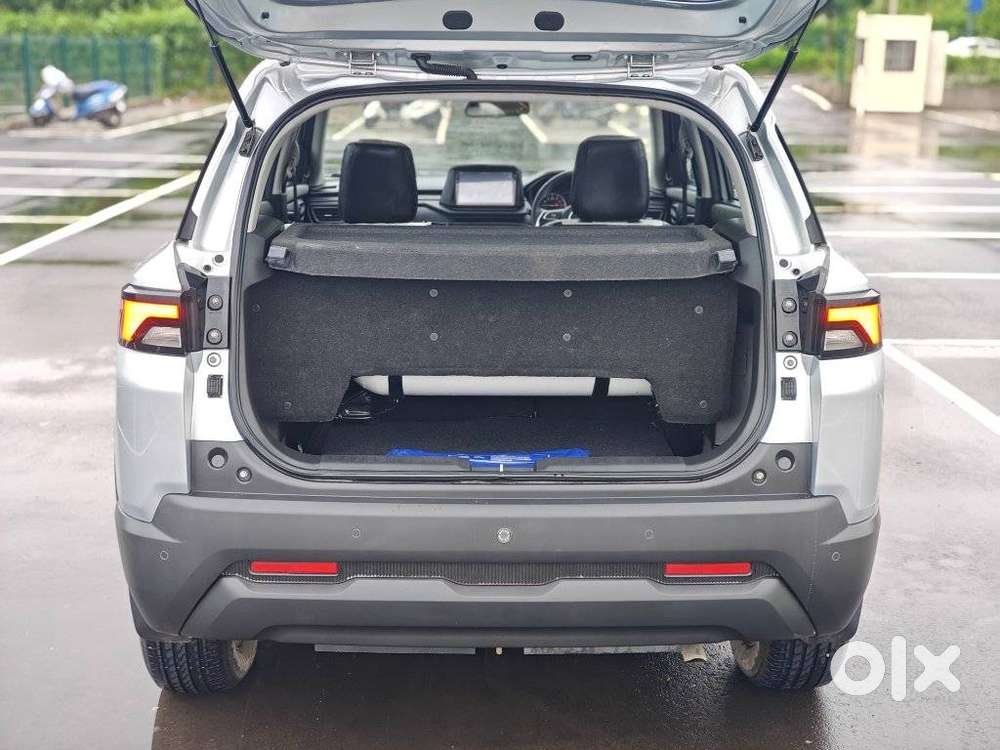 Maruti Suzuki Brezza 1.5 Lxi Cng, 2025, Cng & Hybrids