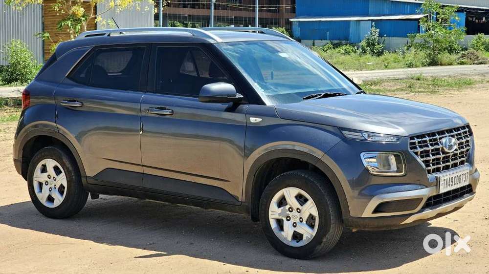 Hyundai Venue, 2021, Petrol