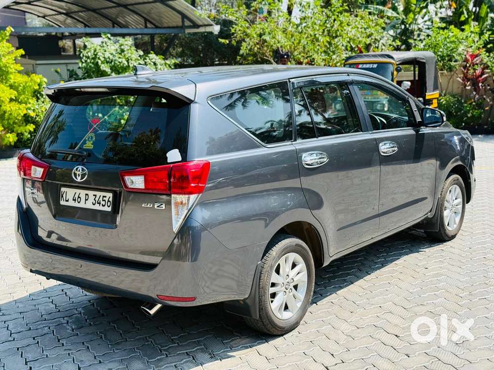 Toyota Innova Crysta 2.8 Gx At, 2016, Diesel