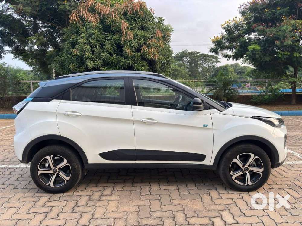 Tata Nexon Ev Xz Plus, 2022, Electric