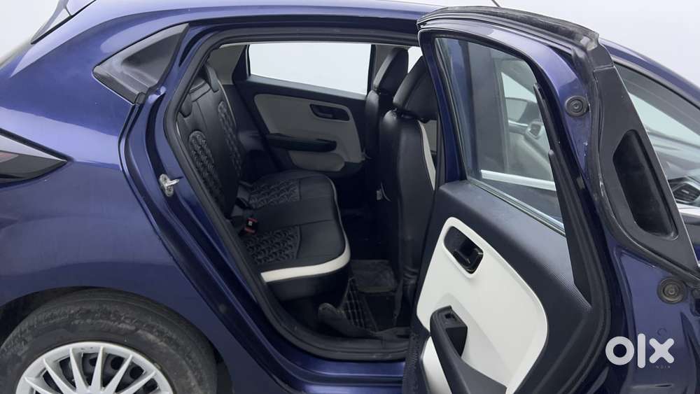 Tata Altroz Xm Plus Petrol, 2024, Petrol