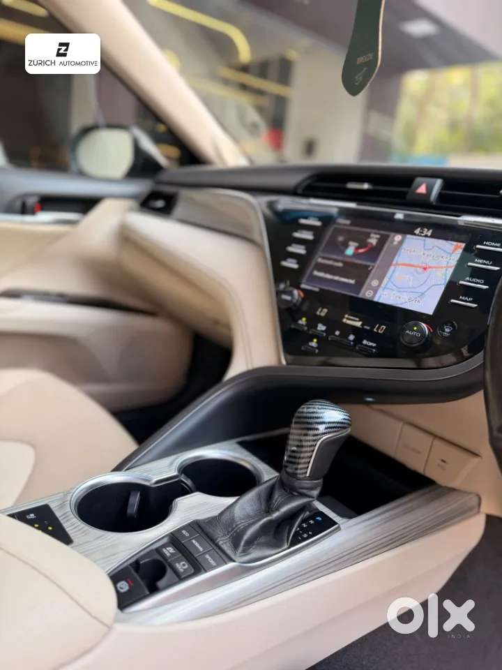 Toyota Camry Hybrid, 2019, Petrol