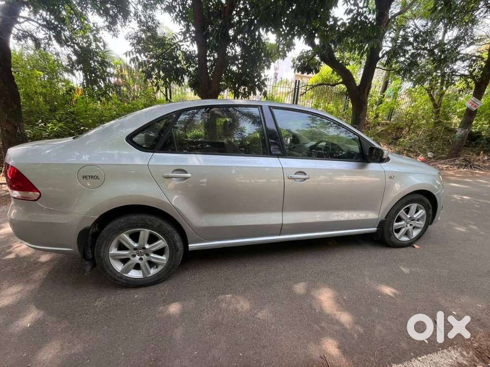 Volkswagen Vento 2010-2013 Petrol Highline, 2011, Petrol