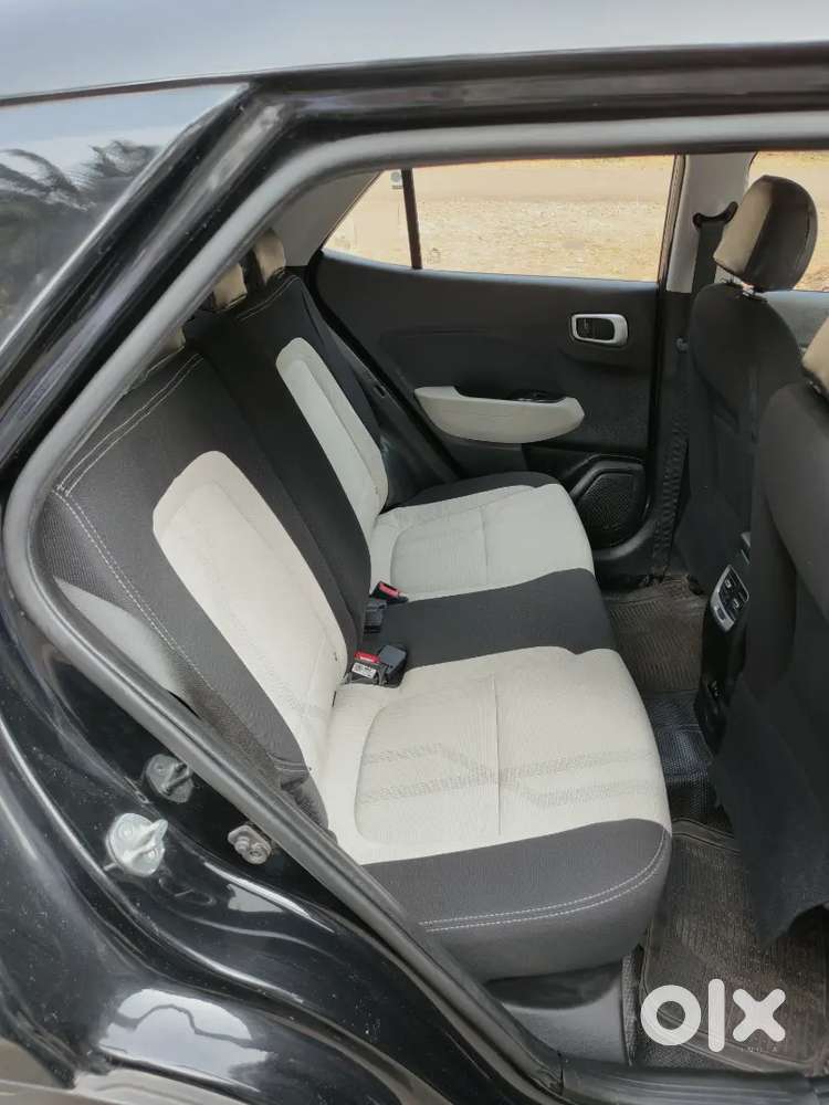 Hyundai Venue 2023 Diesel 20000 Km Driven