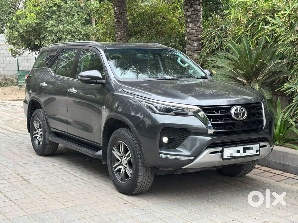 Toyota Fortuner 4x2 At 2.7 Petrol, 2022, Petrol