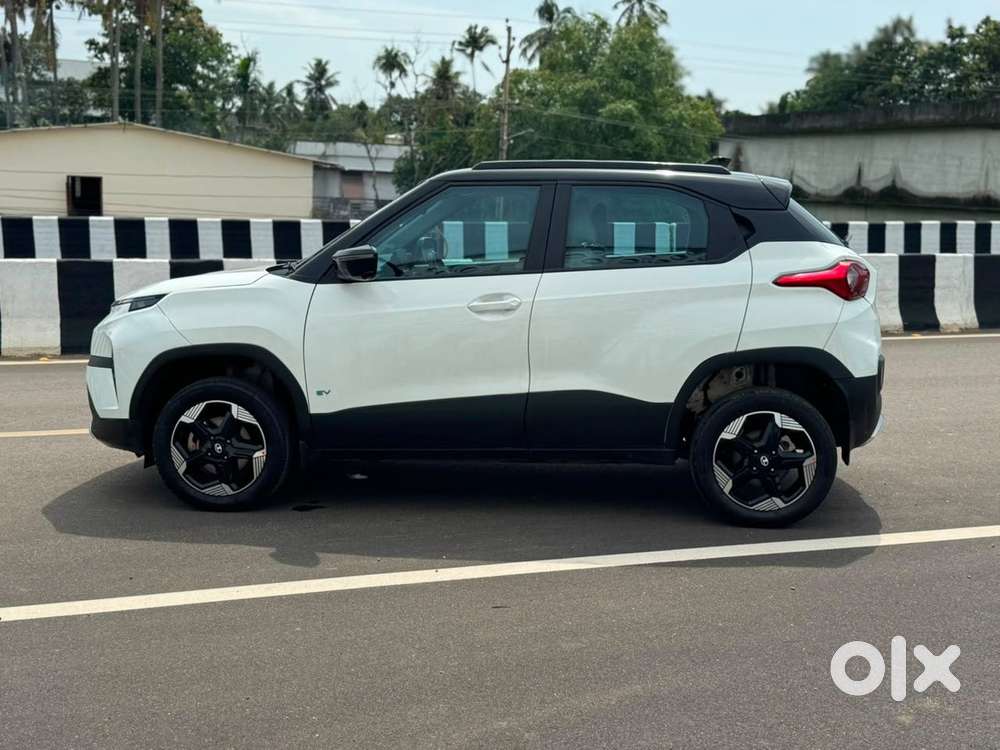 Tata Punch Ev Empowered Plus Lr, 2024, Electric