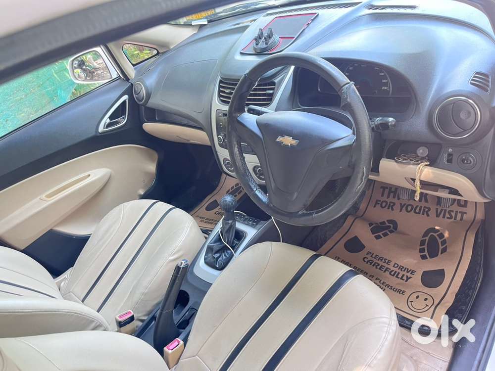 Want To Sell 2015 Model Sail Hatchback