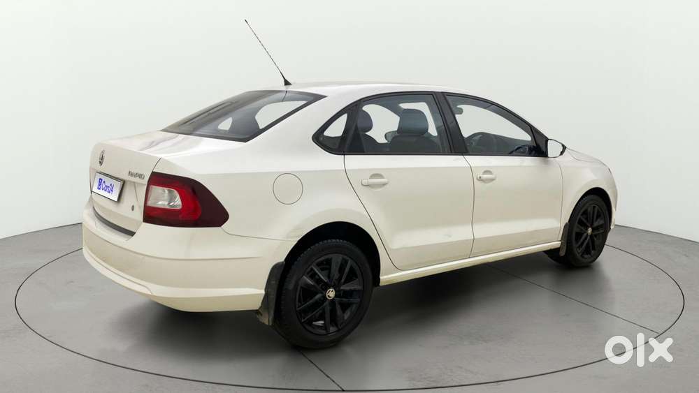 Skoda Rapid 1.0 Ambition Tsi, 2021, Petrol