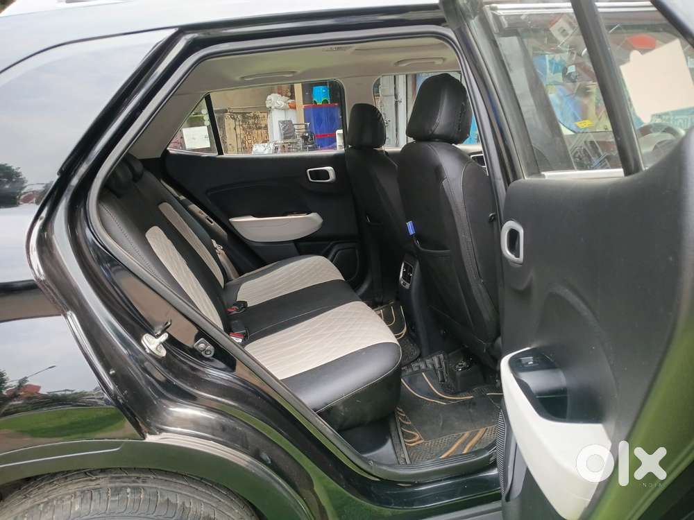 Hyundai Venue 1.0 S (o) Turbo Dct, 2024, Petrol