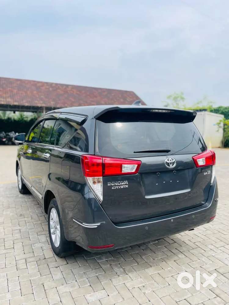 Toyota Innova Crysta 2018