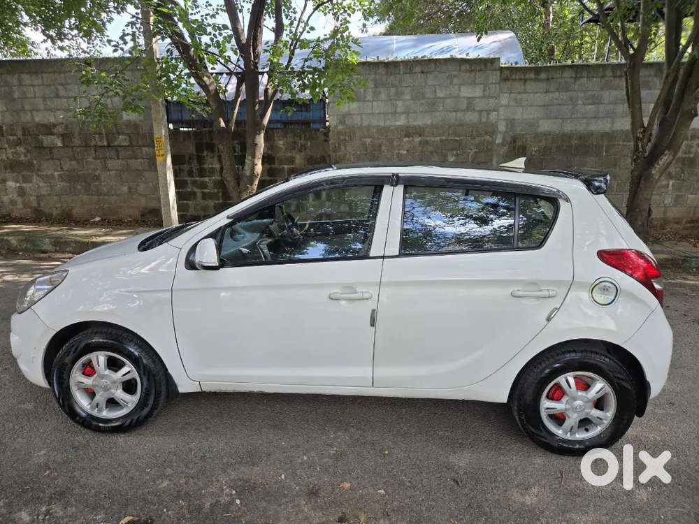 Hyundai i20 Sportz Diesel 2011