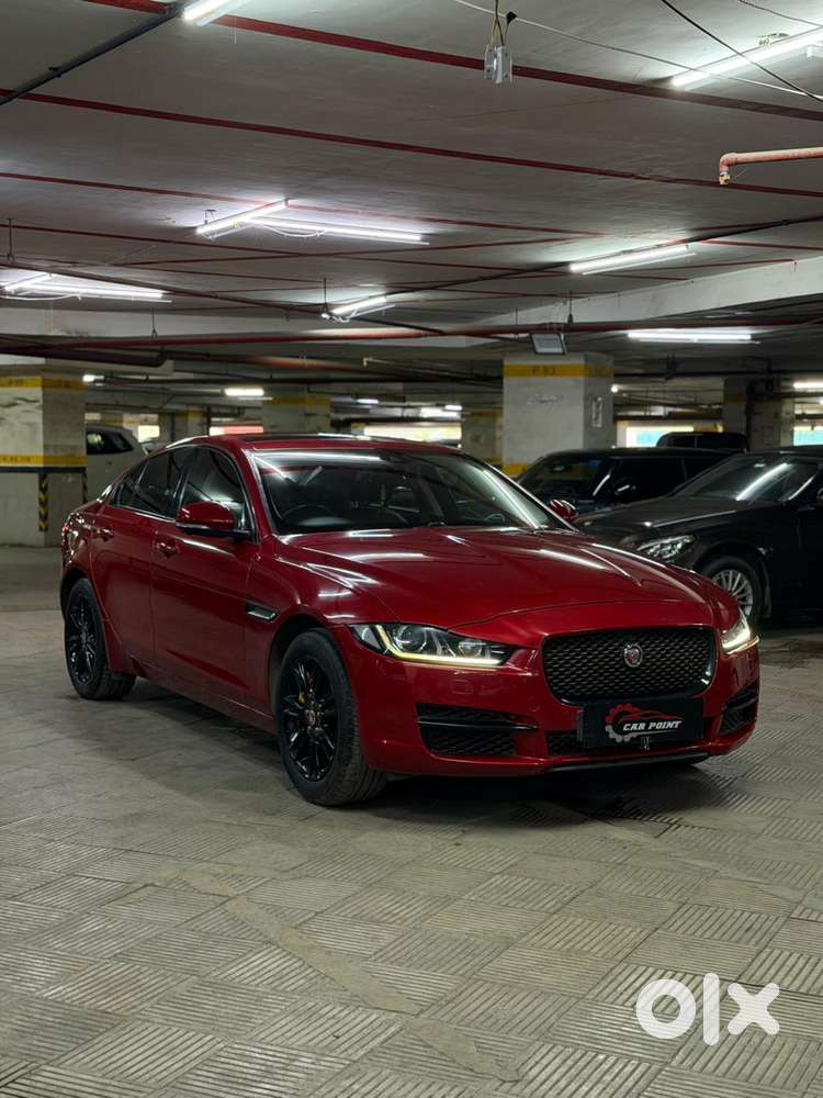 Jaguar Xe Portfolio, 2017, Petrol