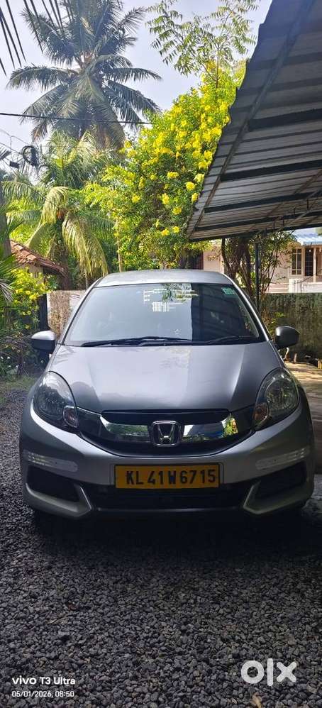 Honda Mobilio 2015 Diesel Attached In Uber(xl)
