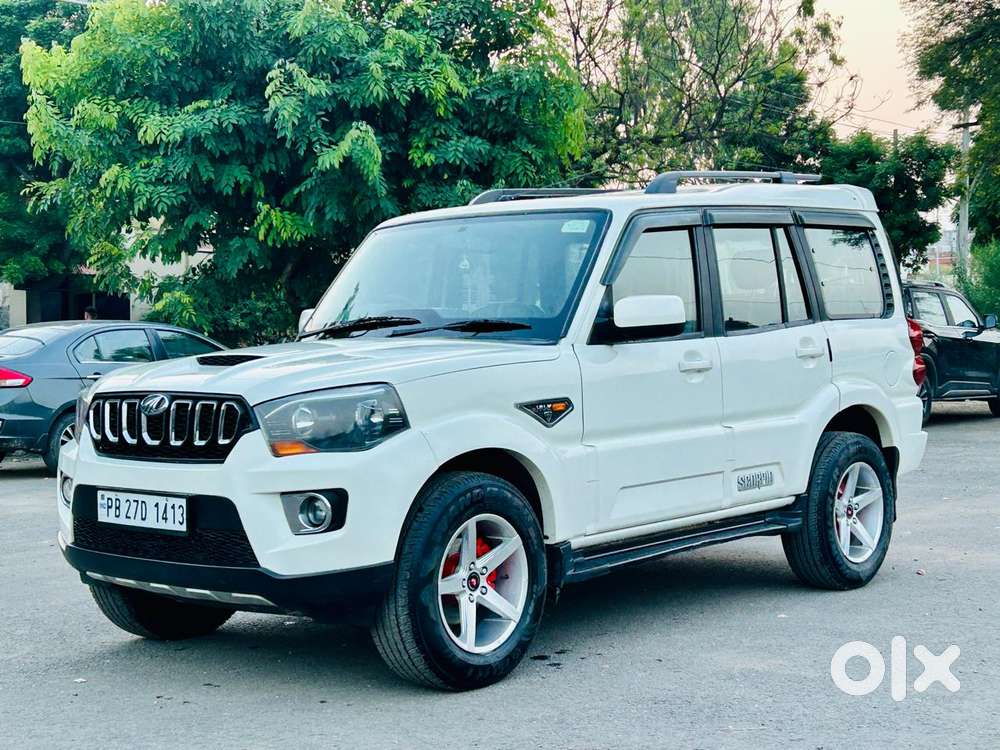Mahindra Scorpio S8, 2014, Diesel