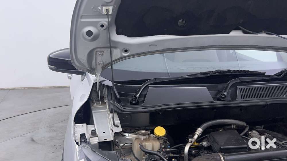 Renault Triber Rxz Easy-r Amt, 2022, Petrol