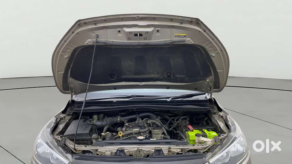 Toyota Innova Crysta 2.7 Gx Mt 8s, 2018, Petrol