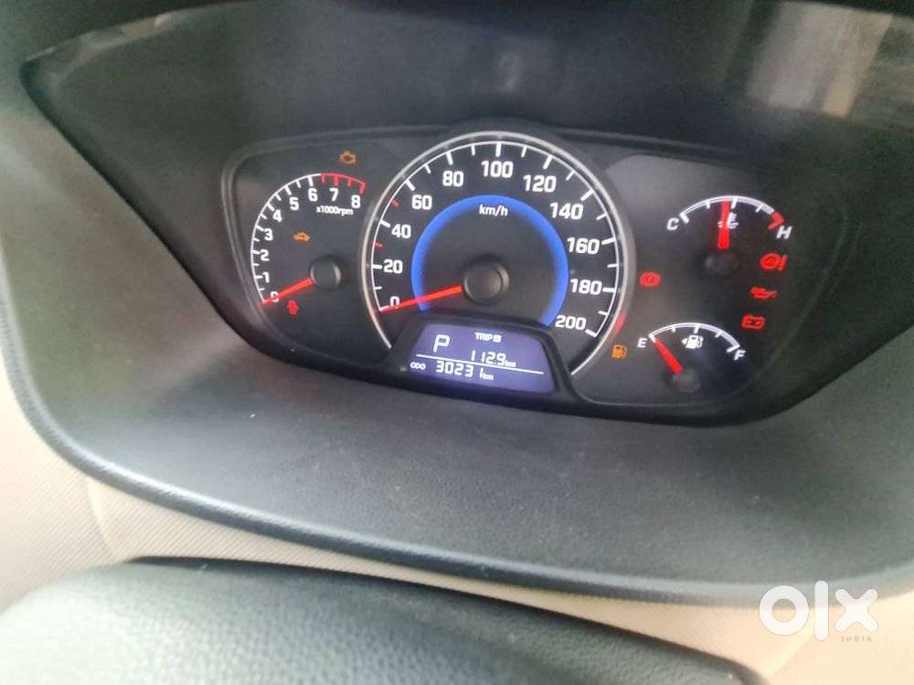 Hyundai Grand I10 At Asta, 2015, Petrol