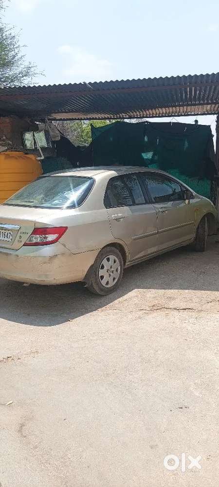 Honda City Zx 2005 Petrol Good Condition