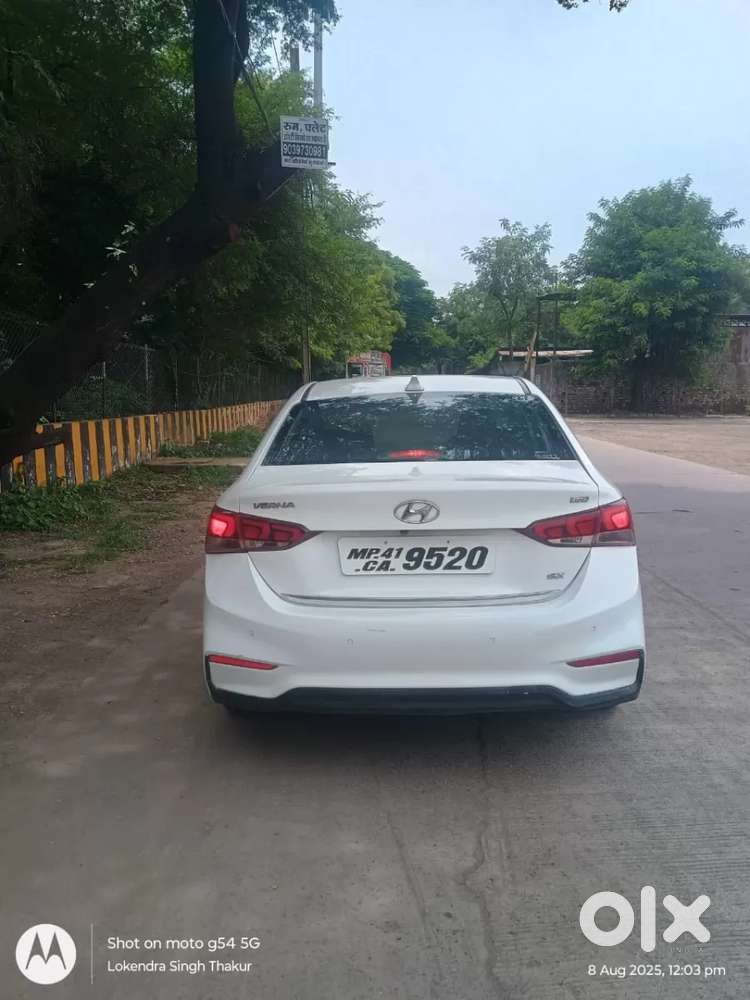 Hyundai Verna 1.6 Sx (o) Vtvt, 2018, Petrol
