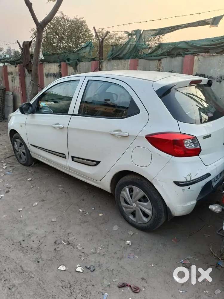 Tata Tiago 2016 Petrol 68000 Km Driven