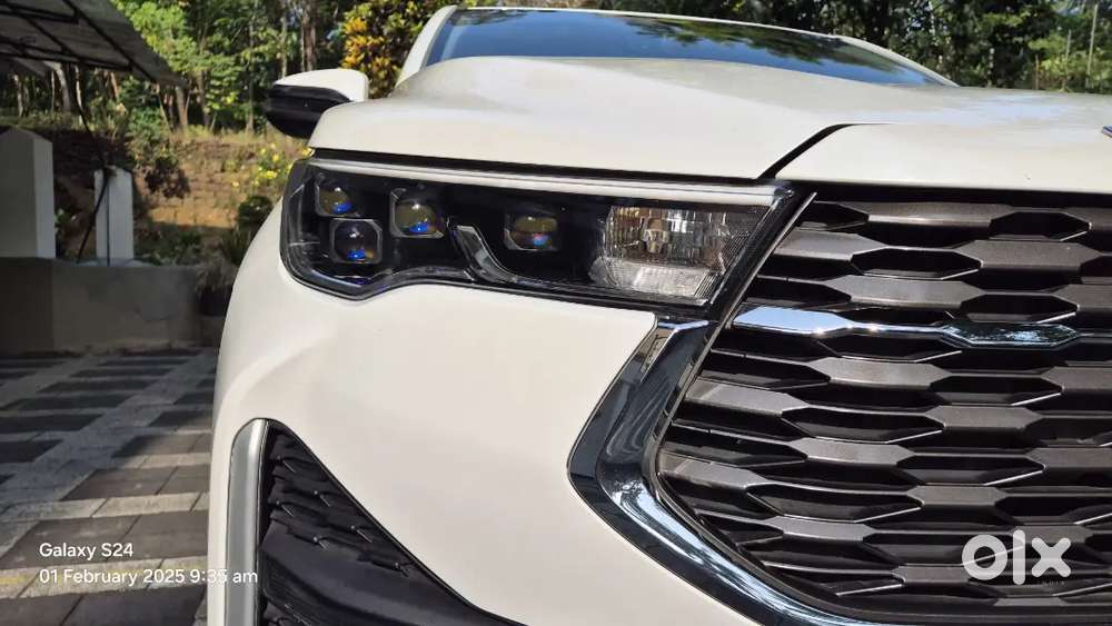 Toyota Innova Hycross 2023 Hybrid