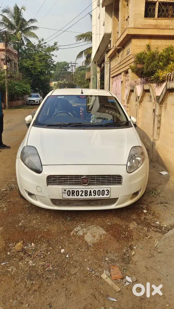 Fiat Grande Punto 2009 Petrol 42000 Km Driven