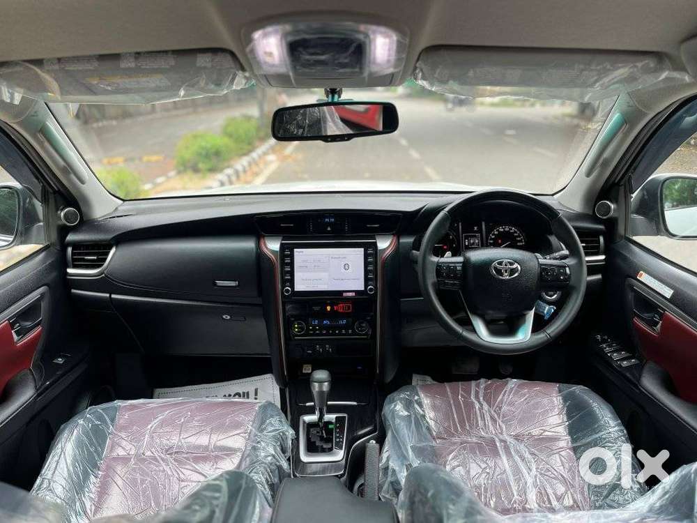 Toyota Fortuner Legender 4x4 At 2.8, 2025, Diesel