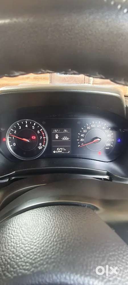 Maruti Suzuki Swift 2025 Zxi ,push Start Petrol 10297 Km Driven