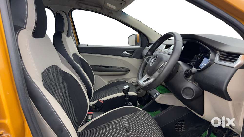 Renault Triber Rxz, 2020, Petrol