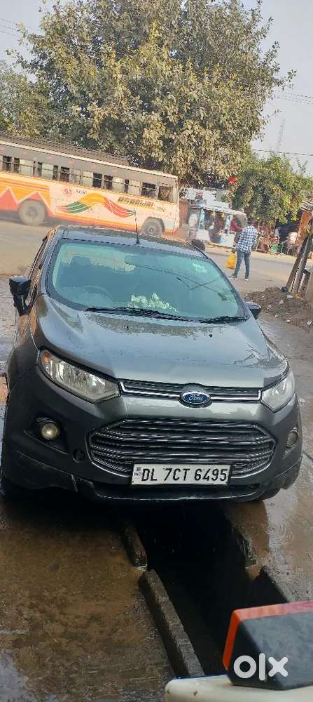 Ford Ecosport 1.5 Se 2015 .. Address Nagina District Bijnor (up) Me H