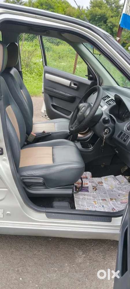 Maruti Suzuki Swift Vxi, 2010, Petrol