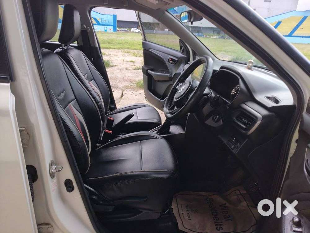 Maruti Suzuki Brezza 1.5 Vxi At Smart Hybrid, 2023, Petrol