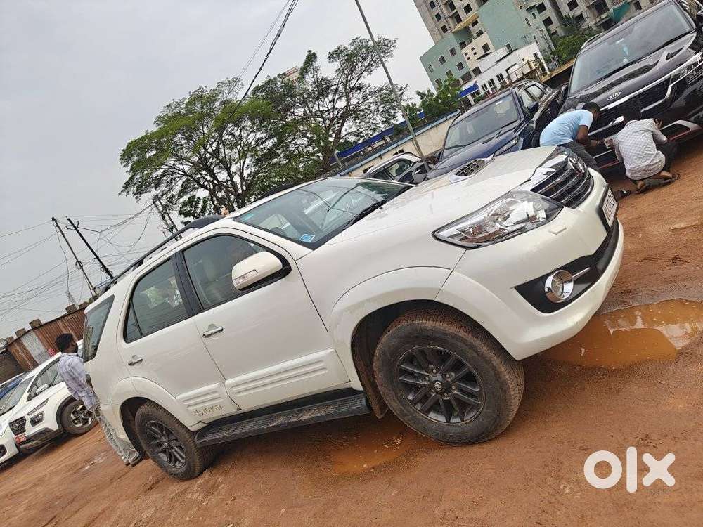 Toyota Fortuner 3.0 Ltd, 2015, Diesel