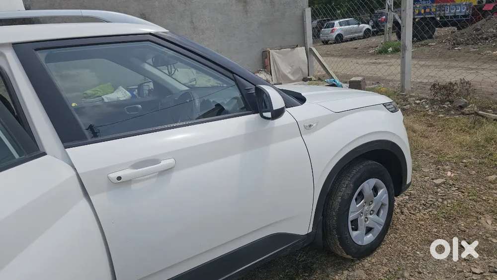 Hyundai Venue 2022 Cng & Hybrids 75000 Km Driven