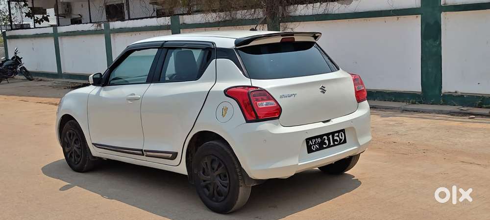 Maruti Suzuki Swift 1.2 Vxi (o), 2022, Petrol