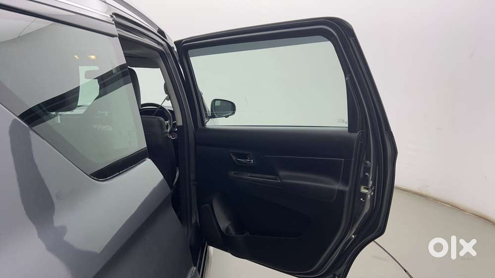 Maruti Suzuki Xl6 1.5 Alpha Mt, 2023, Petrol