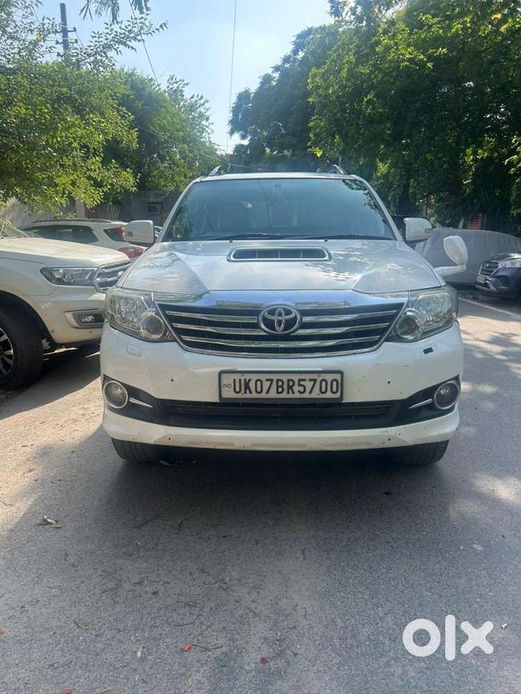 Toyota Fortuner 2016 Diesel 209000 Km Driven