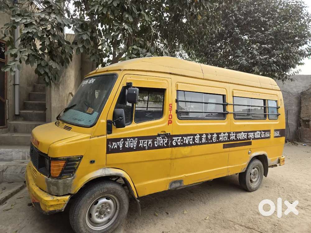 Force Tempu Traveller School Bus, School Van , With Root 35 Students