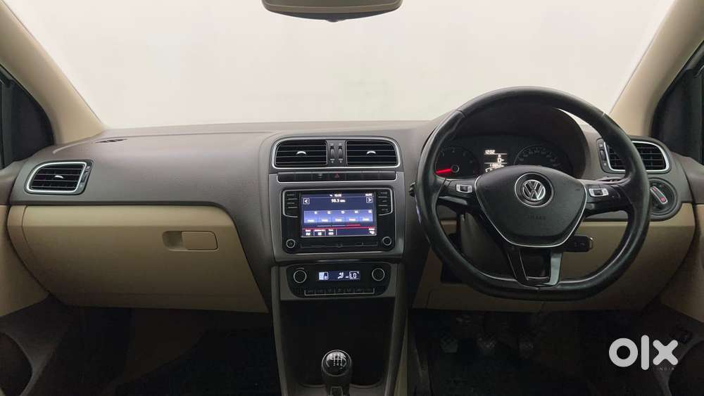 Volkswagen Vento Petrol Highline At, 2020, Petrol
