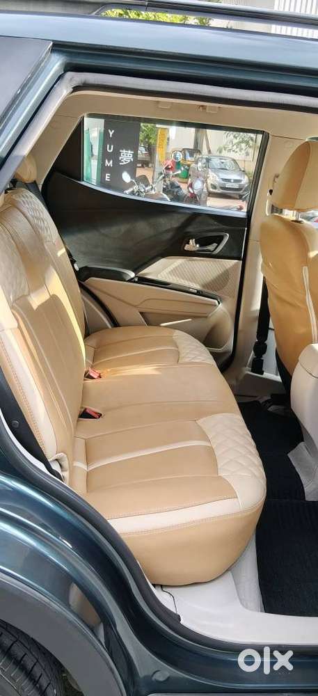 Mahindra Xuv300 W8, 2022, Petrol