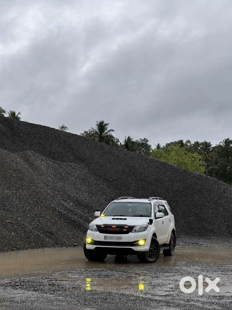 Toyota Fortuner 2015 Diesel Well Maintained